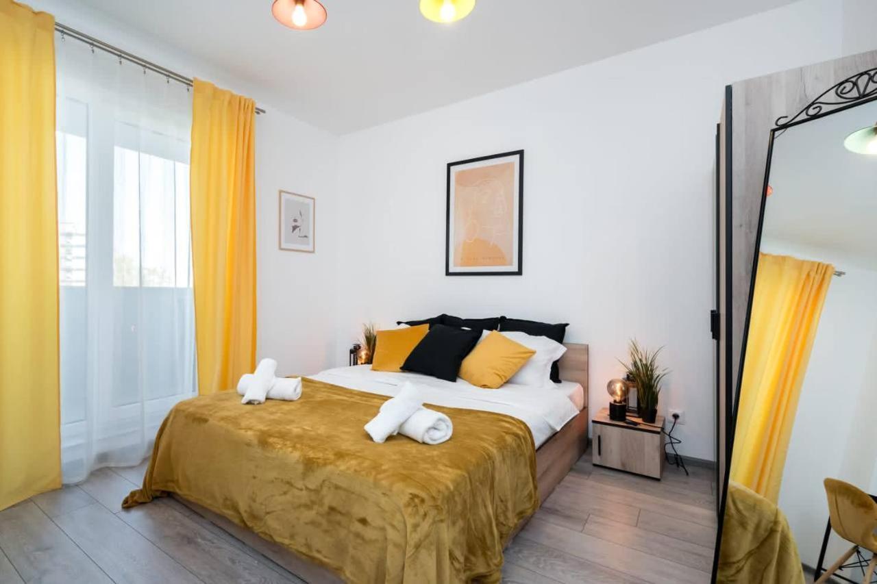 Апартаменты Carol New Building With Balcony Бухарест Экстерьер фото