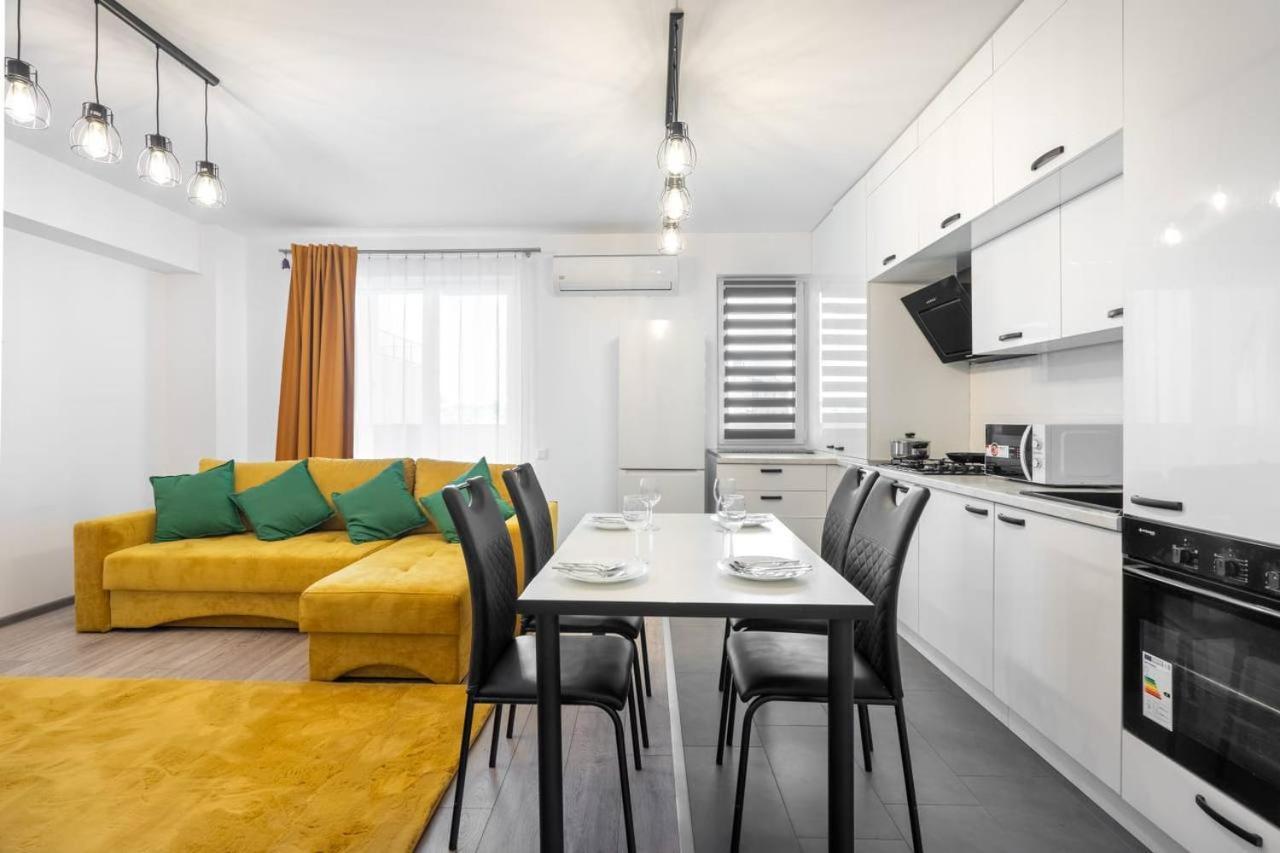 Апартаменты Carol New Building With Balcony Бухарест Экстерьер фото